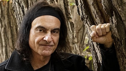 VINNY APPICE Says 'The Time Is Right' For Him To Pay Tribute To BLACK SABBATH With His Touring Project
